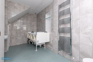 Ground Floor Bathroom- click for photo gallery